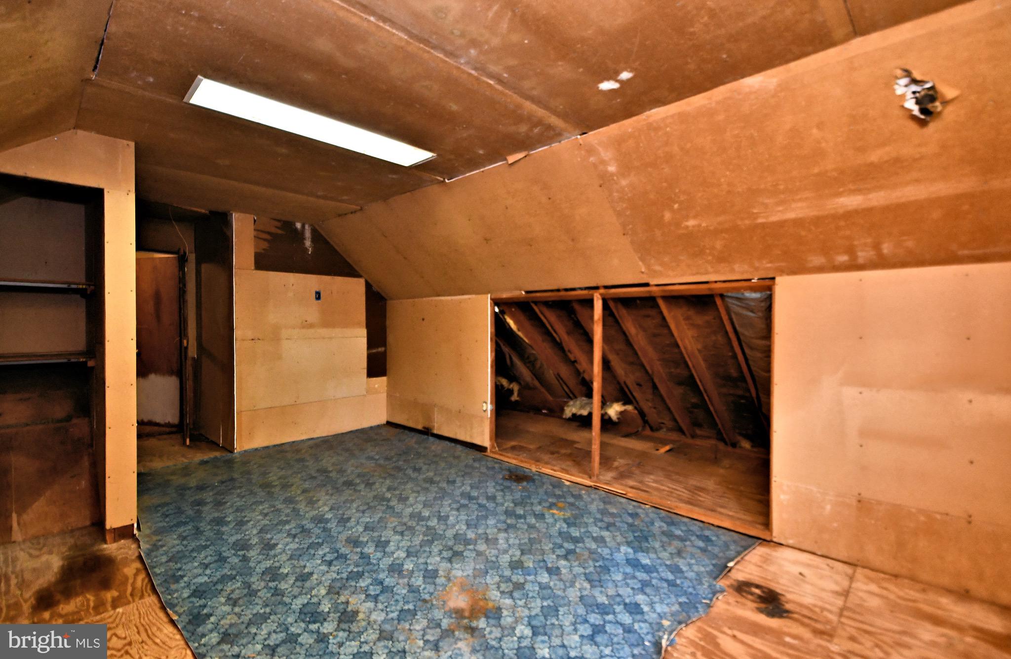 940 Lavera Road Warminster, PA 18974 - Photo 45 of 62 U