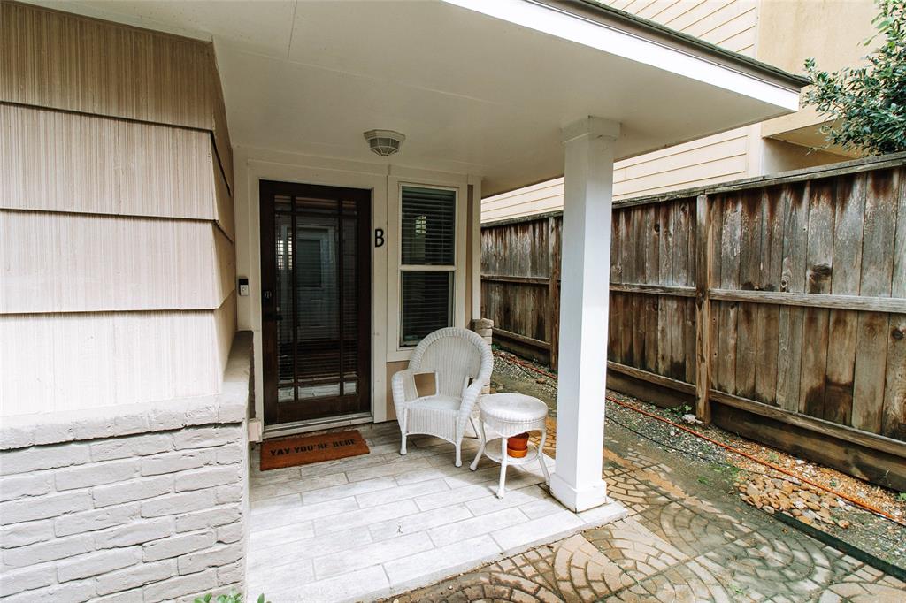 a view of deck with patio