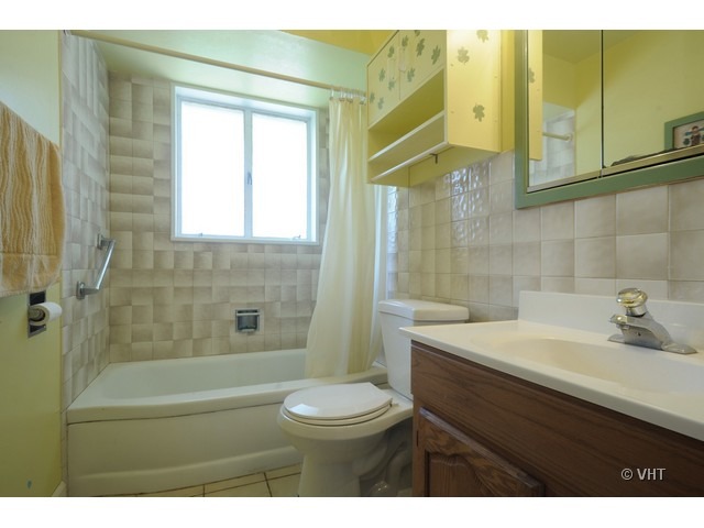 840 Waukegan Road Northbrook, IL 60062 - Photo 10 of 11
