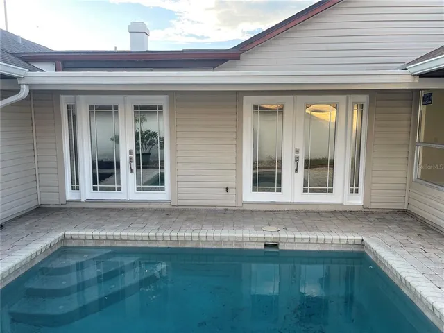 $2,950 | 10813 Venice Circle, Tampa, FL 33635