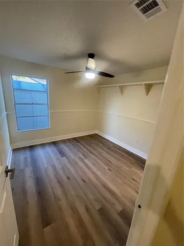 $2,950 | 10813 Venice Circle, Tampa, FL 33635