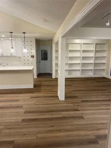 $2,950 | 10813 Venice Circle, Tampa, FL 33635