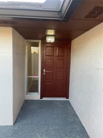 $2,950 | 10813 Venice Circle, Tampa, FL 33635