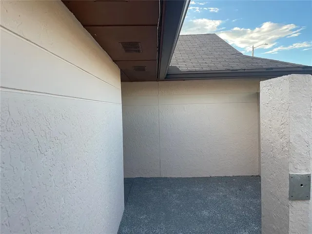 $2,950 | 10813 Venice Circle, Tampa, FL 33635