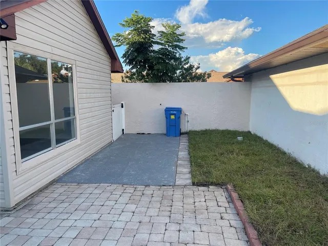 $2,950 | 10813 Venice Circle, Tampa, FL 33635