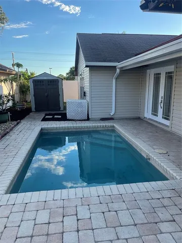 $2,950 | 10813 Venice Circle, Tampa, FL 33635