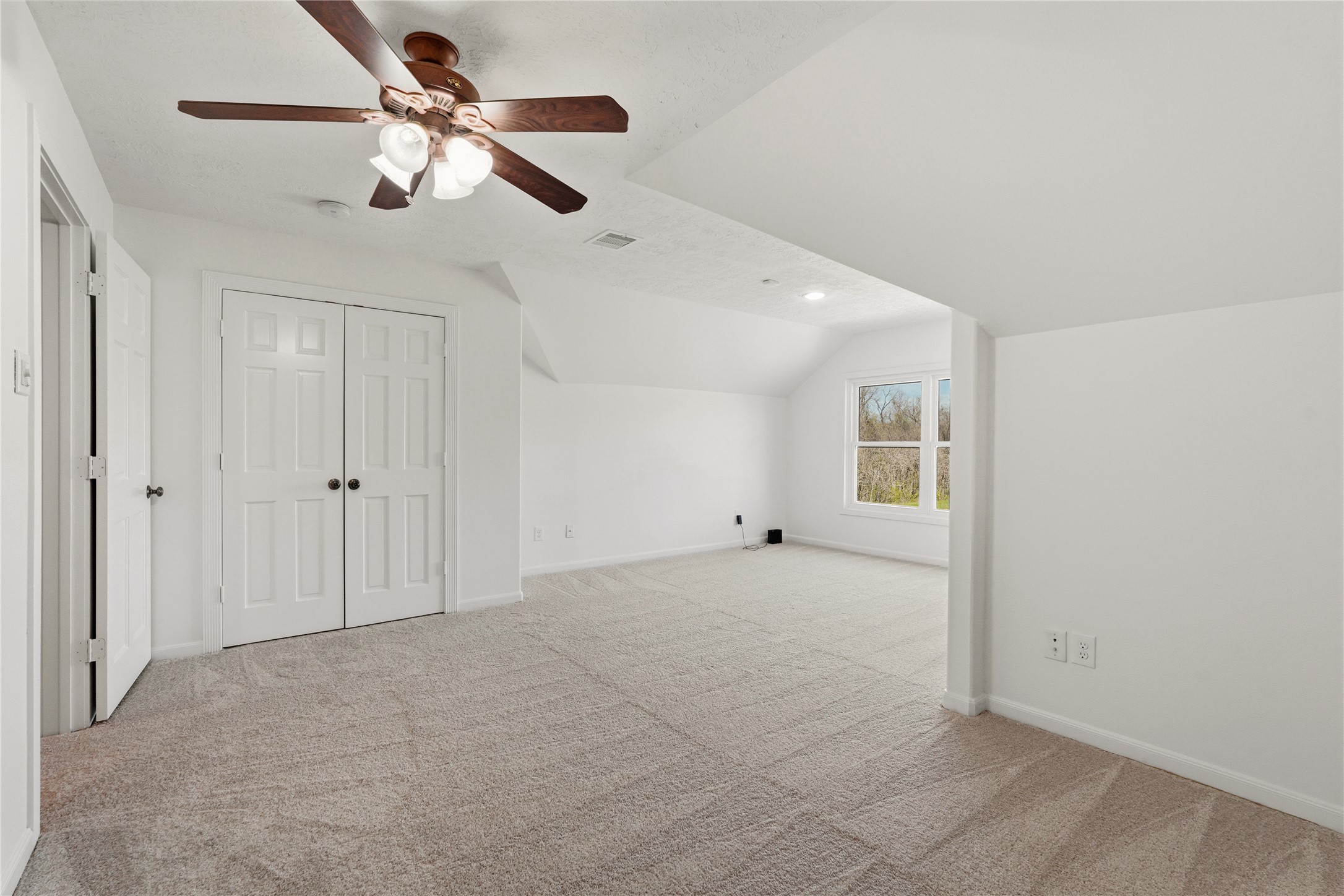 41712 Harpers Church Road Hempstead, TX 77445 - Photo 43 of 50 Large Bedroom up