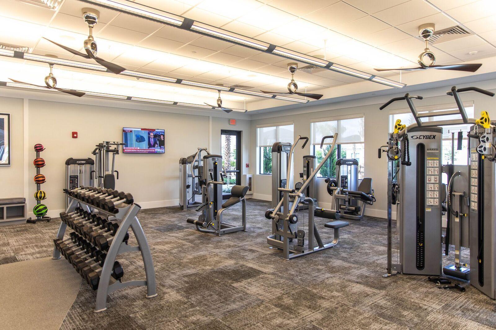 15404 Blue River Road Delray Beach, FL 33446 - Photo 17 of 28 WEIGHTS AND MACHINE
