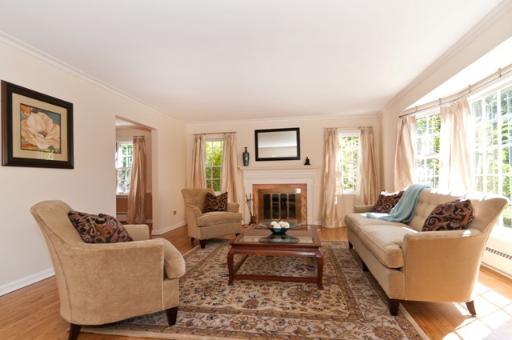 936 Seneca Road Wilmette, IL 60091 - Photo 3 of 16