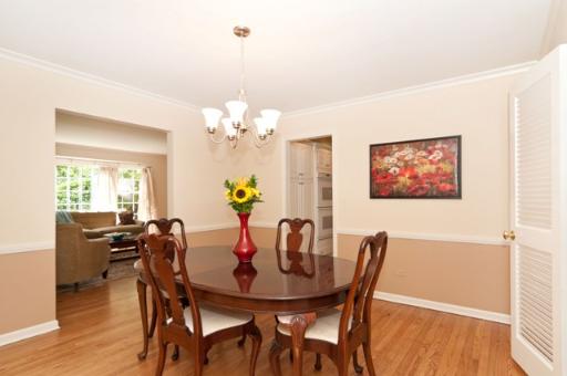 936 Seneca Road Wilmette, IL 60091 - Photo 5 of 16