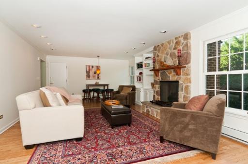 936 Seneca Road Wilmette, IL 60091 - Photo 6 of 16