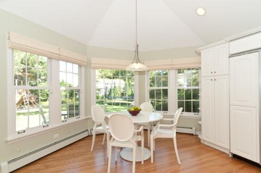 936 Seneca Road Wilmette, IL 60091 - Photo 8 of 16