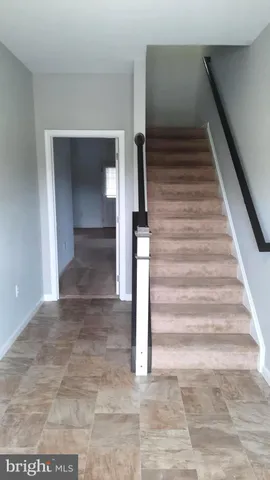 $1,995 | 806 Admiral's Quay Drive, Mechanicsburg, PA 17050