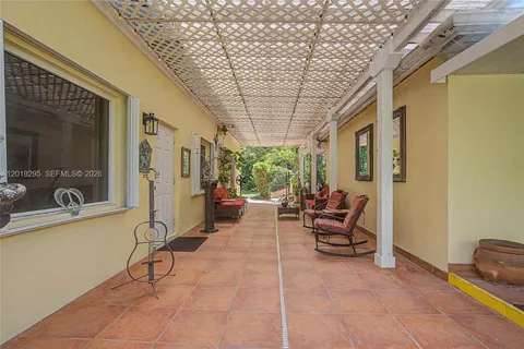 $1,950,000 | 13811 Southwest 26th Street, Davie, FL 33325