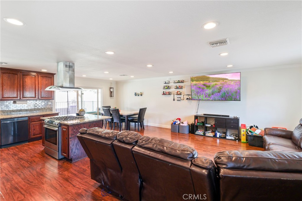 1535 South Pinkerton Road Glendora, CA 91740 - Photo 5 of 44