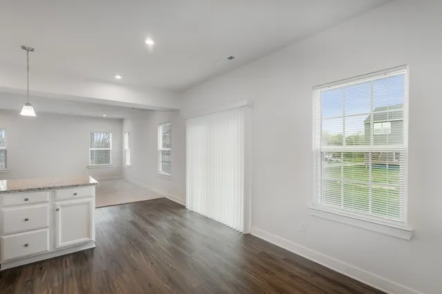 $2,350 | 3301 Somerset Lane, Columbia, TN 38401