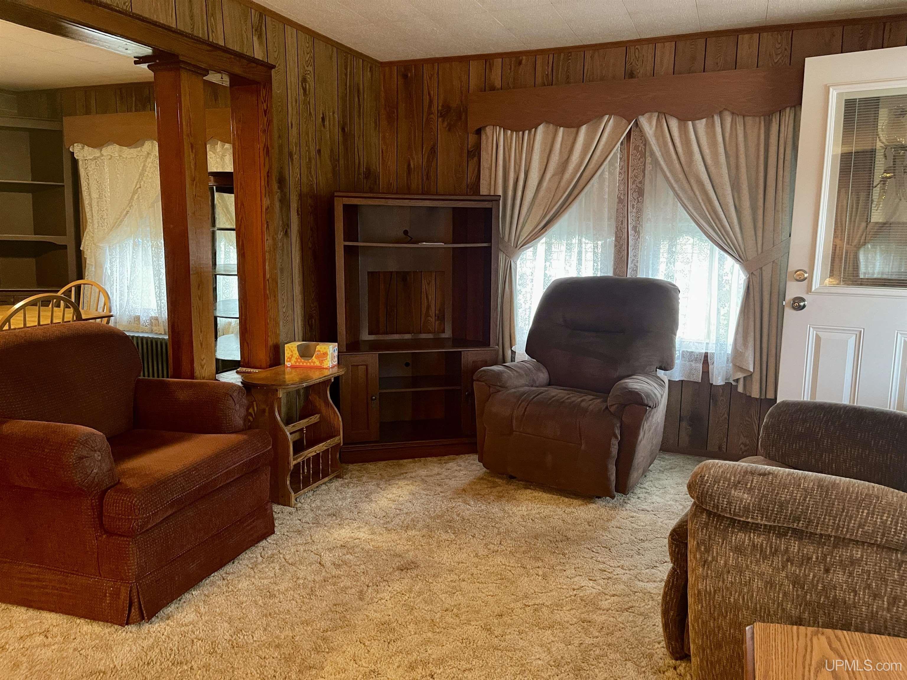 418 Junction Street Ishpeming, MI 49849 - Photo 3 of 30