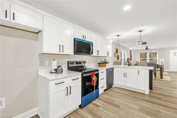 $227,500 | 811 Worth Street, High Point, NC 27260