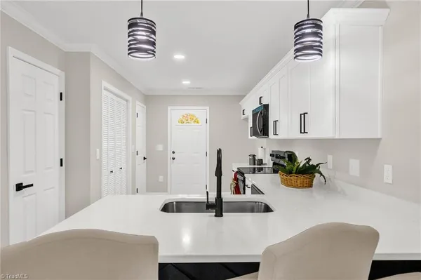 $227,500 | 811 Worth Street, High Point, NC 27260