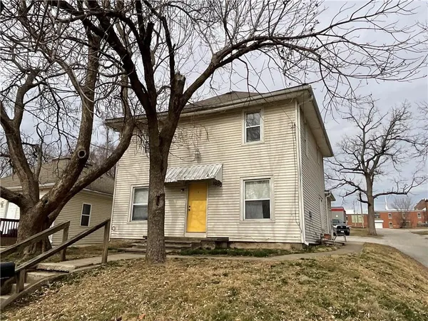 $274,900 | 1000 West Linden Avenue, Independence, MO 64052