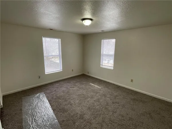 $264,900 | 1000 West Linden Avenue, Independence, MO 64052