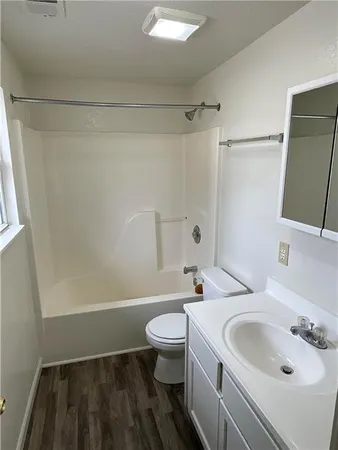 $264,900 | 1000 West Linden Avenue, Independence, MO 64052