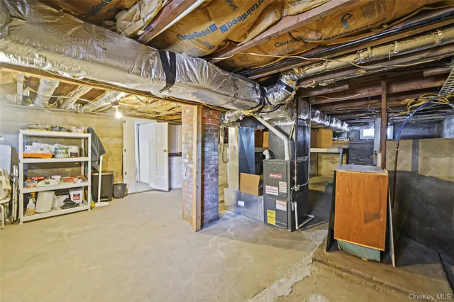 $549,000 | 59 Richard Avenue, Islip Terrace, NY 11752