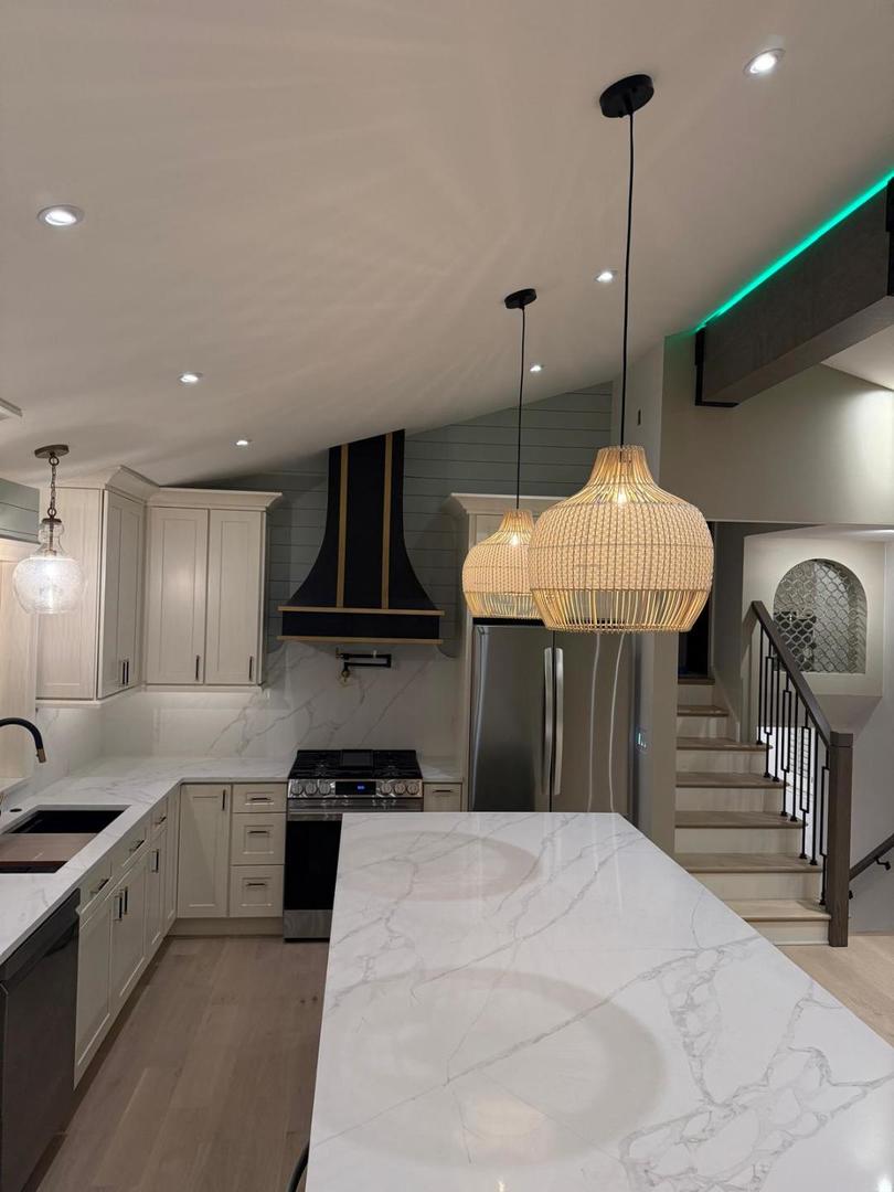 700 Florence Drive Park Ridge, IL 60068 - Photo 11 of 70