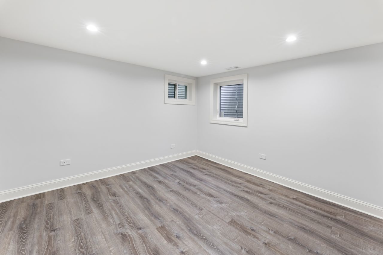 700 Florence Drive Park Ridge, IL 60068 - Photo 30 of 70