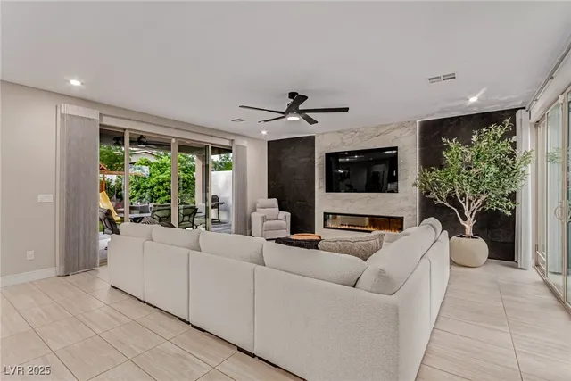 $946,500 | 9770 Hiking Avenue, Las Vegas, NV 89166