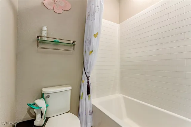 $946,500 | 9770 Hiking Avenue, Las Vegas, NV 89166