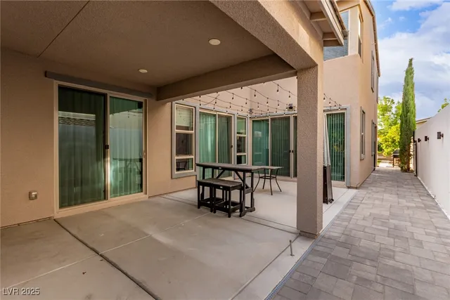 $946,500 | 9770 Hiking Avenue, Las Vegas, NV 89166