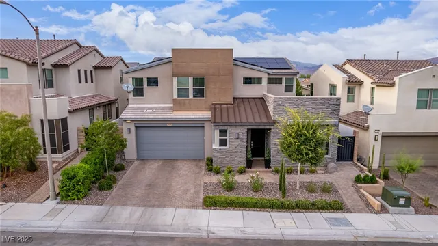 $946,500 | 9770 Hiking Avenue, Las Vegas, NV 89166