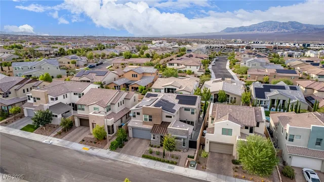 $946,500 | 9770 Hiking Avenue, Las Vegas, NV 89166