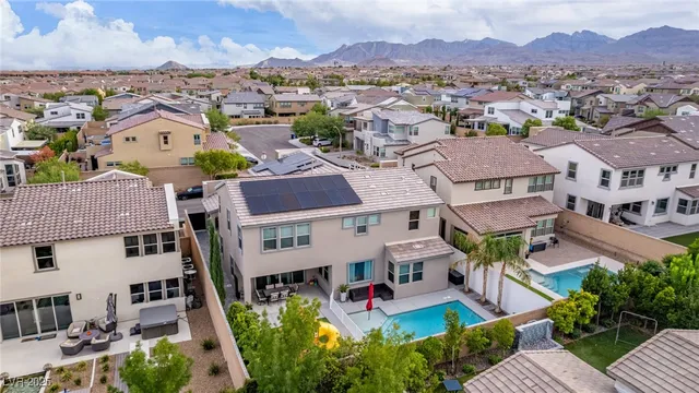 $946,500 | 9770 Hiking Avenue, Las Vegas, NV 89166