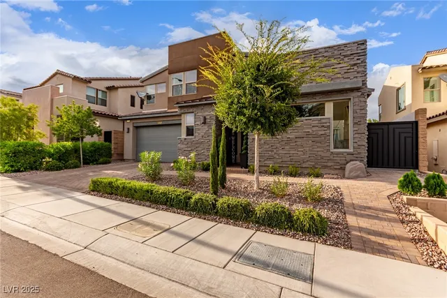 $946,500 | 9770 Hiking Avenue, Las Vegas, NV 89166