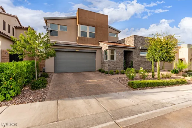 $946,500 | 9770 Hiking Avenue, Las Vegas, NV 89166