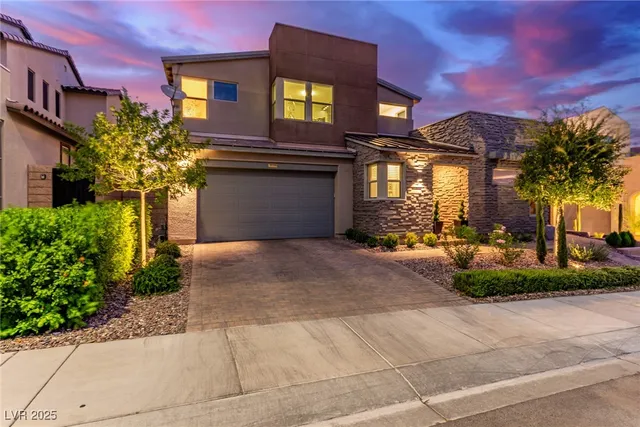 $946,500 | 9770 Hiking Avenue, Las Vegas, NV 89166