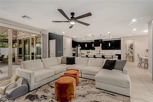 $946,500 | 9770 Hiking Avenue, Las Vegas, NV 89166