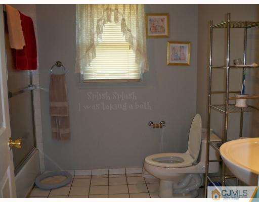 6 Glenville Road Edison, NJ 08817 - Photo 8 of 8 Gallery Image 8