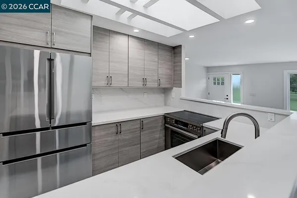 $850,000 | 2324 Tice Creek Drive, Unit 3, Walnut Creek, CA 94595