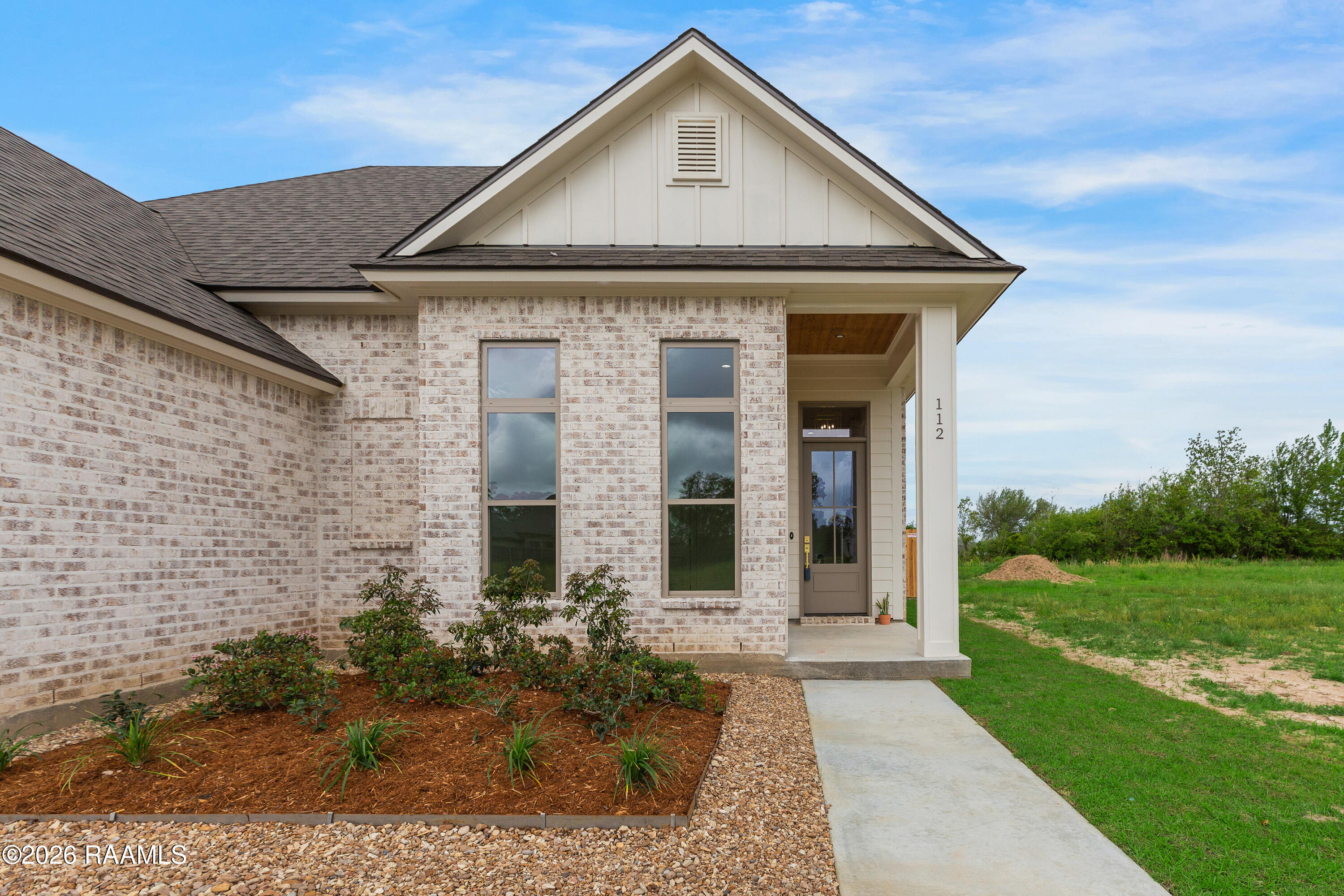 112 Spring Meadow Broussard, LA 70518 - Photo 3 of 37 112 Spring Meadow