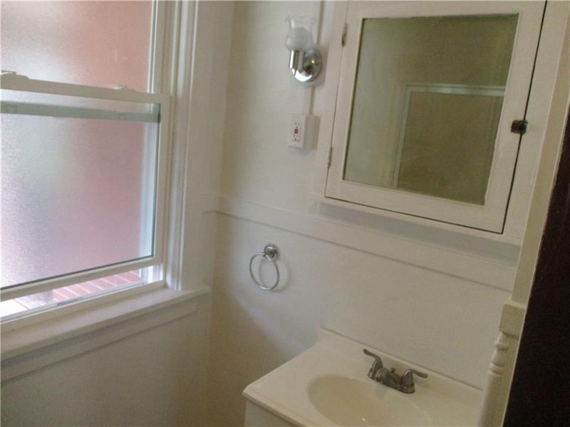 1507 Evergreen Road Pittsburgh, PA 15209 - Photo 11 of 14 Gallery Image 11
