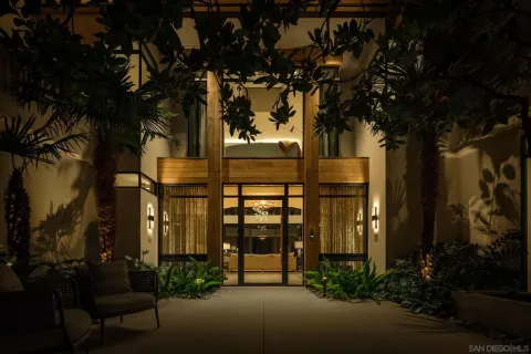 $30,000,000 | 5416 Candlelight Drive, La Jolla, CA 92037