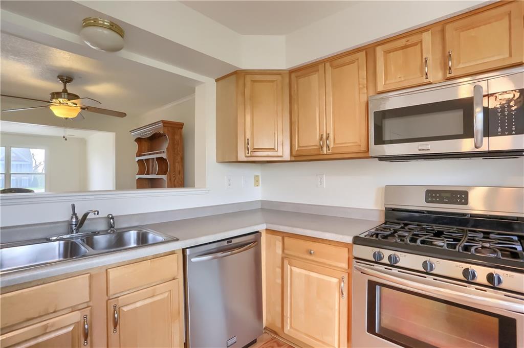 32 Castle View Drive McKees Rocks, PA 15136 - Photo 12 of 25