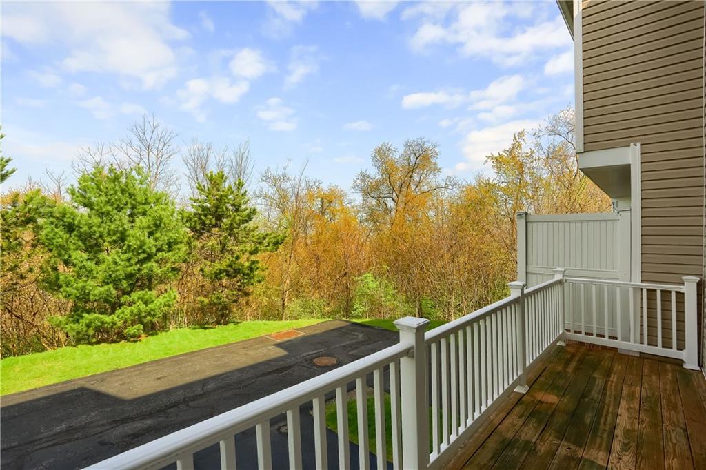 32 Castle View Drive McKees Rocks, PA 15136 - Photo 14 of 25