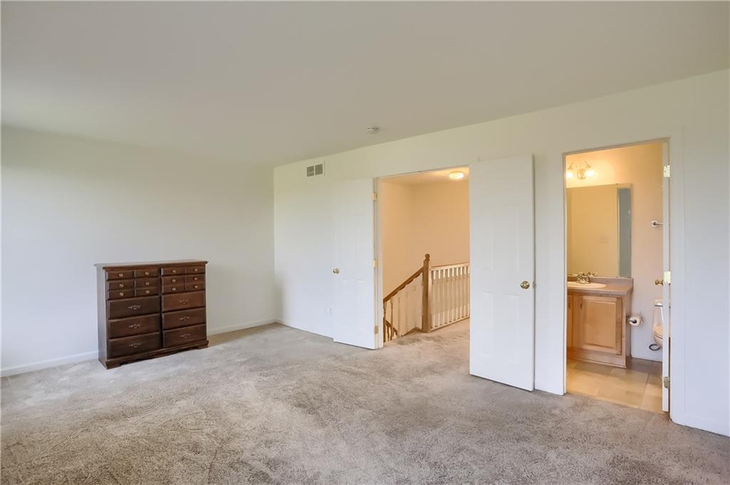 32 Castle View Drive McKees Rocks, PA 15136 - Photo 18 of 25