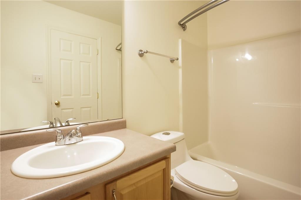 32 Castle View Drive McKees Rocks, PA 15136 - Photo 19 of 25