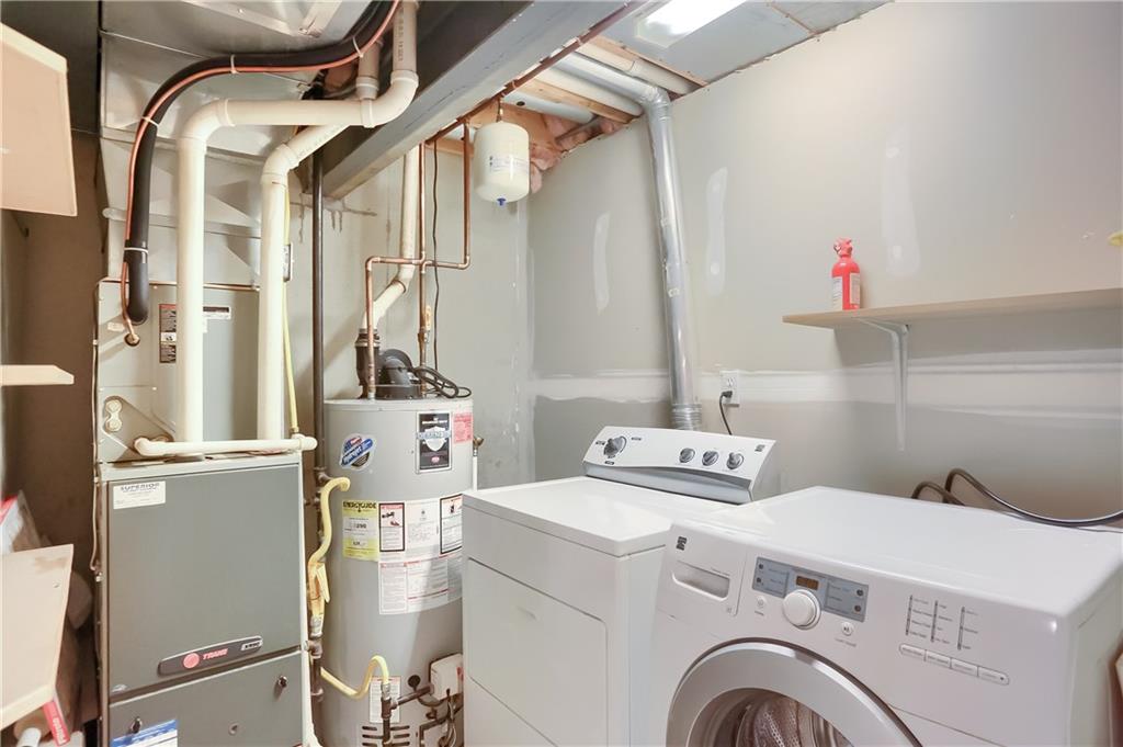 32 Castle View Drive McKees Rocks, PA 15136 - Photo 3 of 25