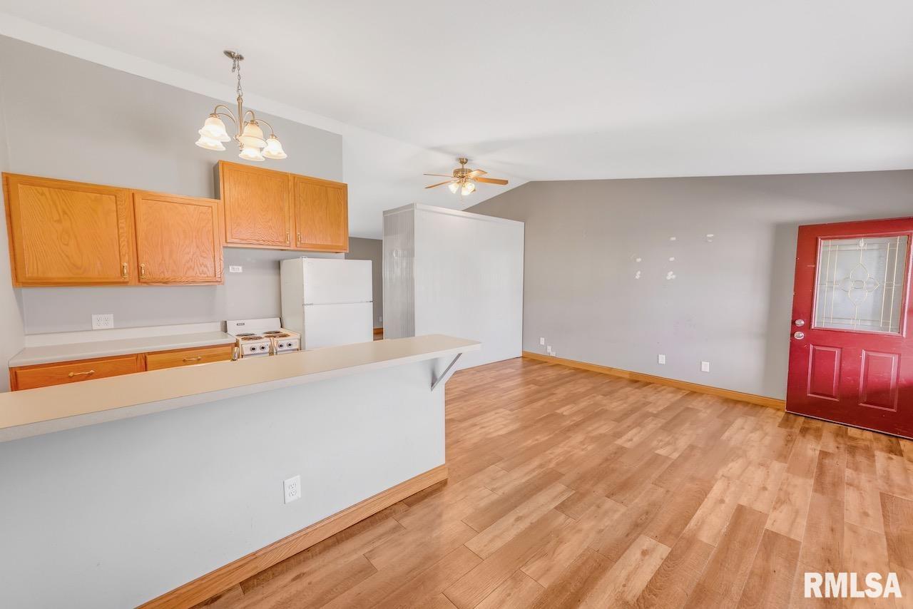 103 East 2nd Street, Unit W Glasford, IL 61533 - Photo 6 of 17